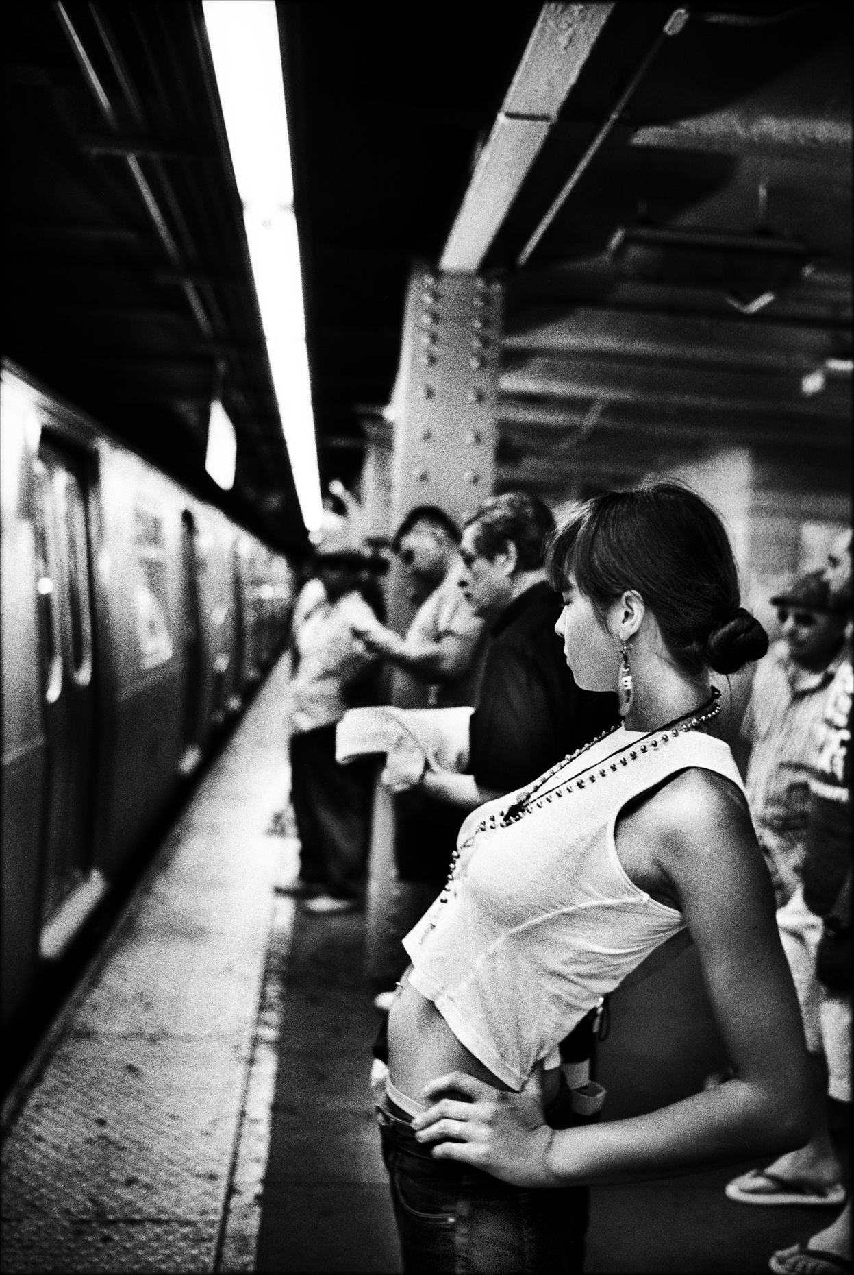 L-Train Stop at 6th Avenue, New York City, 2010 (from Dear New Yorker)